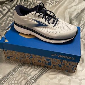 Men’s Brooks Sneakers